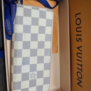Louis Vuitton Damier Azure Clemence Wallet